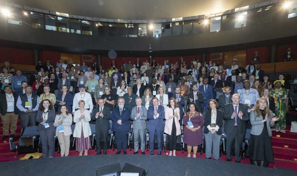 Munduko Landagunearen VIII. Mundu Konferentzia adierazpen argi batekin itxi da: familia-nekazariak planetaren jasangarritasunerako ezinbestekoak dira